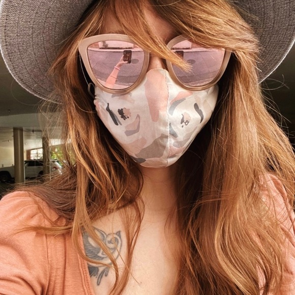 Meet your Posher, Christine - Picture 3 of 3